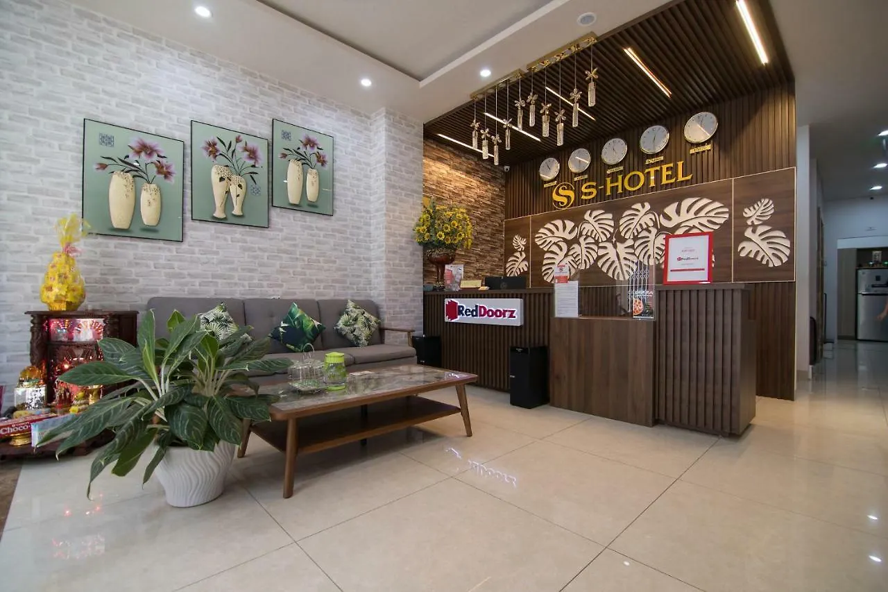 Reddoorz Near Nguyen Van Thoai Street Hotel Da Nang 3*,  Vietnam