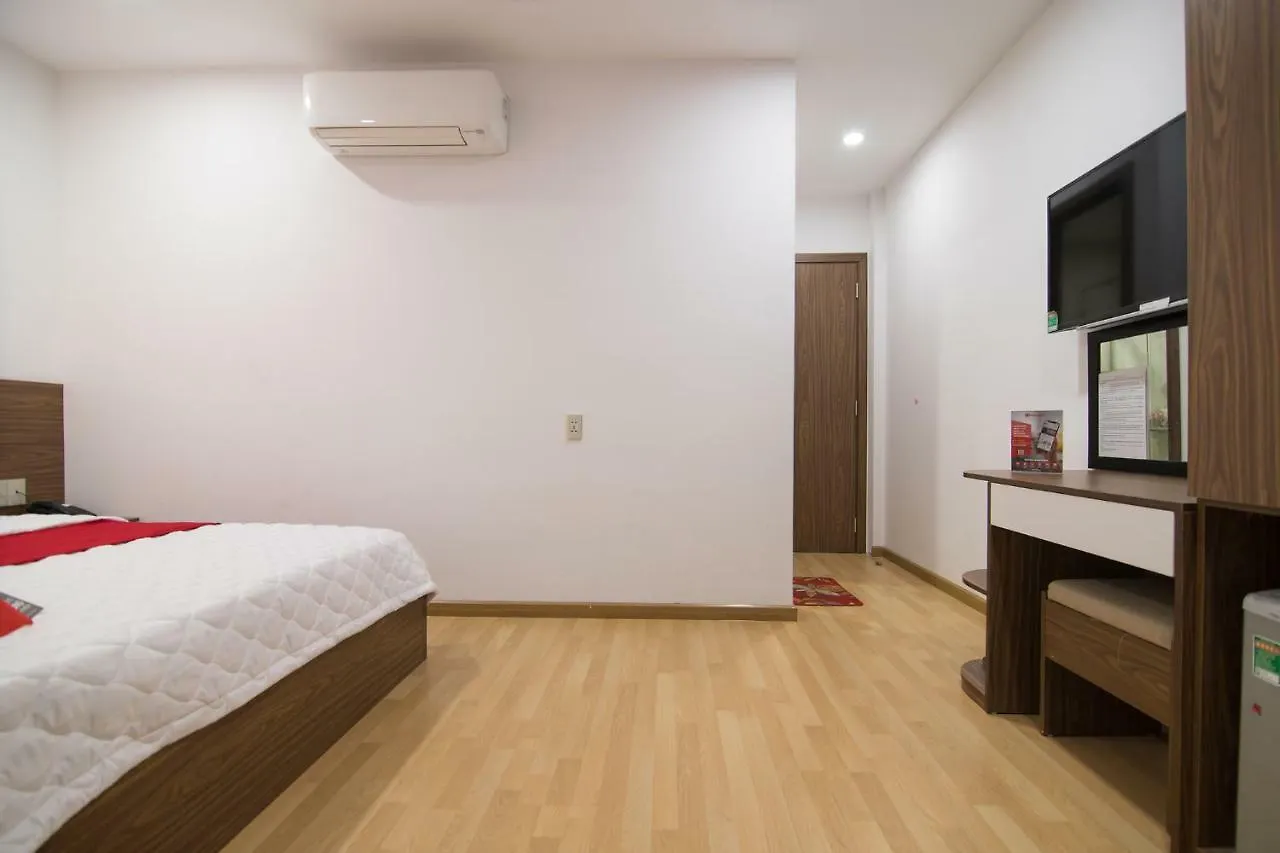 Reddoorz Near Nguyen Van Thoai Street Hotel Da Nang 3*,